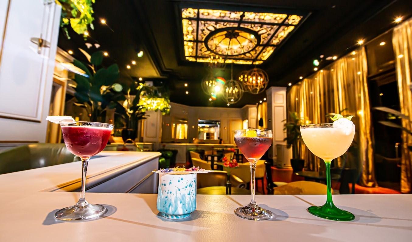 Mandarin Oriental, Santiago Hotell Exteriör bild The bar at the Mandarin Oriental