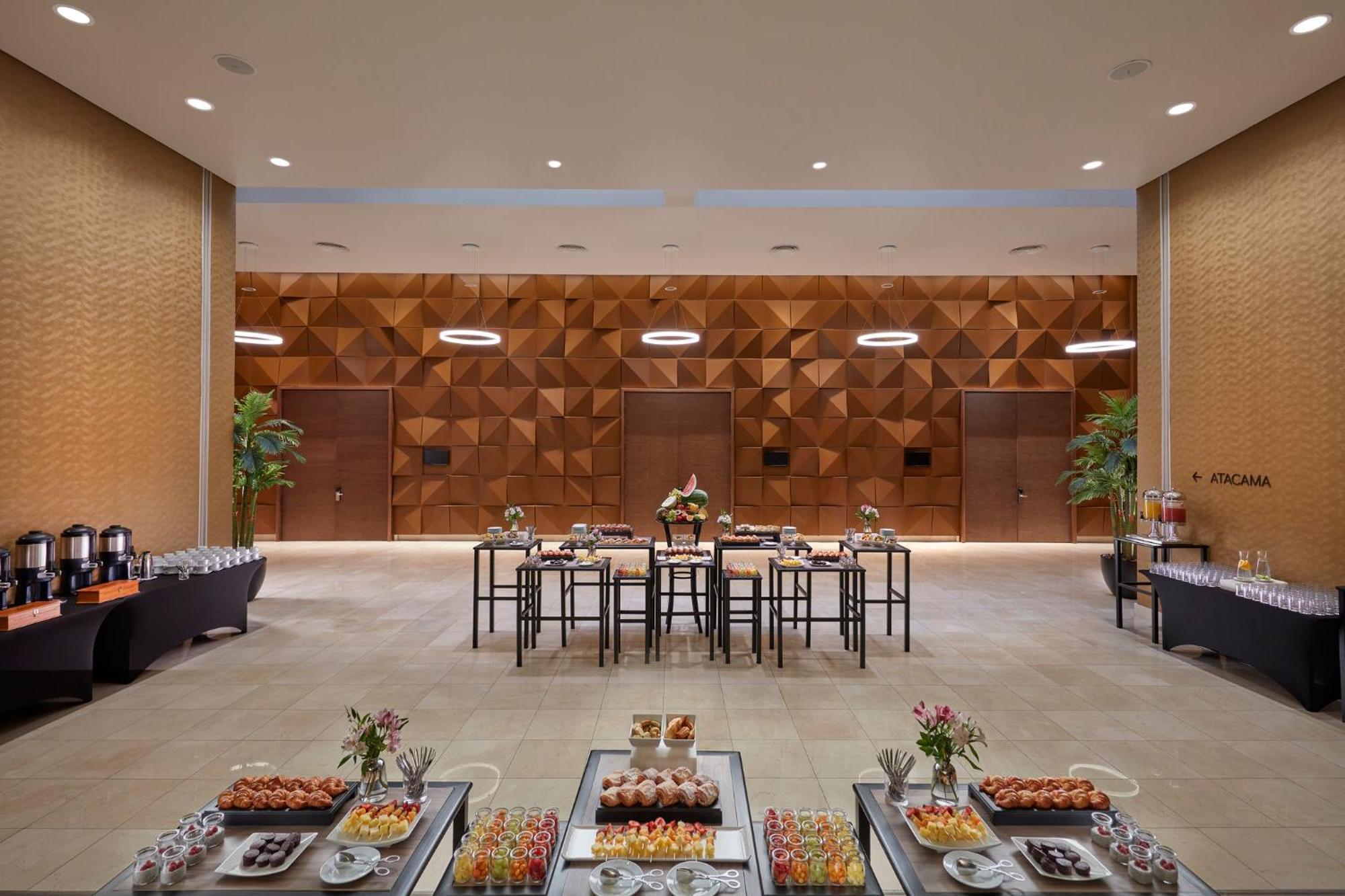 Mandarin Oriental, Santiago Hotell Exteriör bild The Atrium