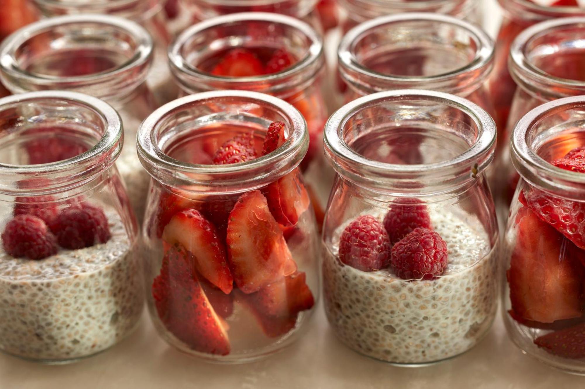 Mandarin Oriental, Santiago Hotell Exteriör bild Chia pudding with strawberries